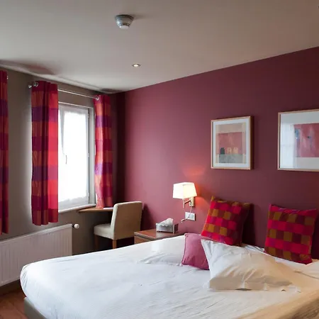 Le Charme De La Semois Hotell 3*