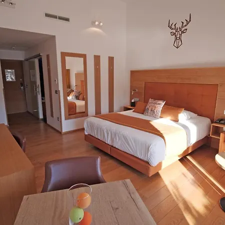 Hotell Le Charme De La Semois 3*