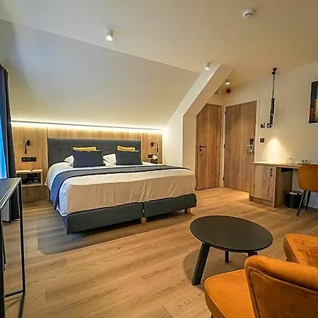 Le Charme De La Semois Hotel 3*