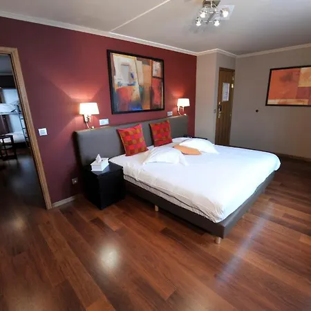 Otel Le Charme De La Semois 3*