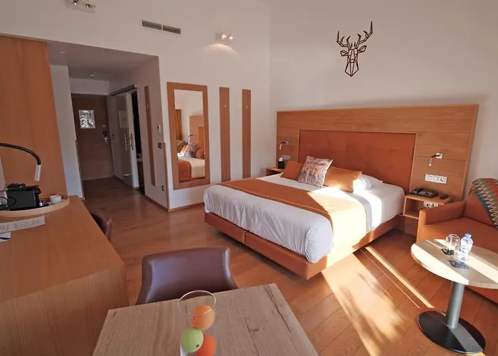 Hotell Le Charme De La Semois 3*