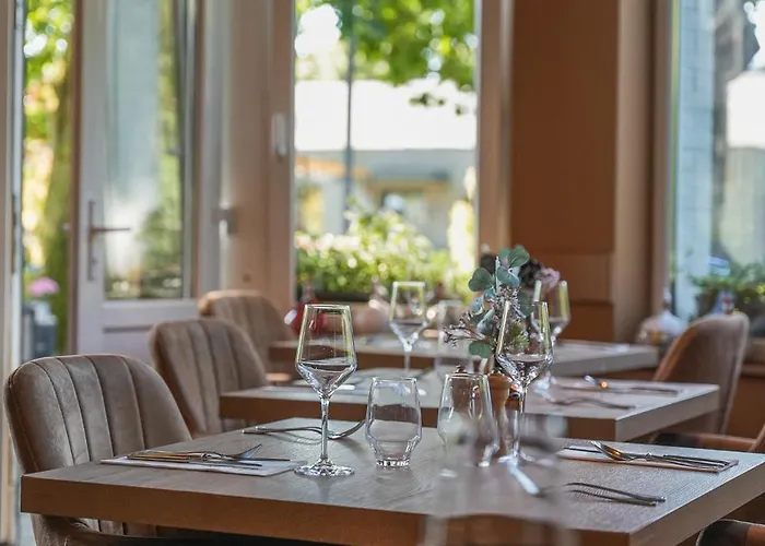 Le Charme De La Semois Hotell 3*