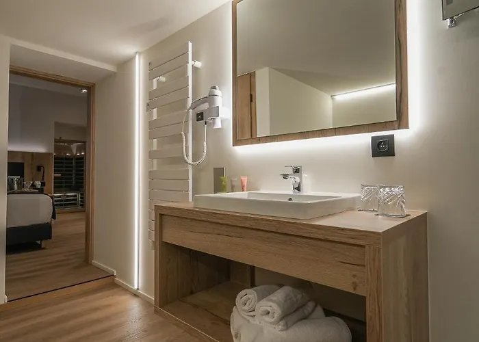 Hotell Le Charme De La Semois 3*