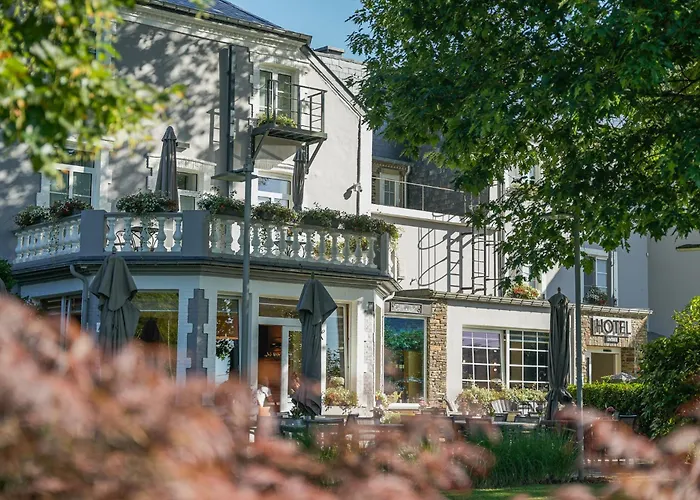 Le Charme De La Semois